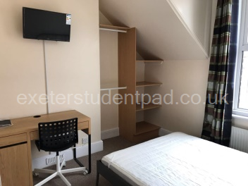 Bedroom 6 with ensuite