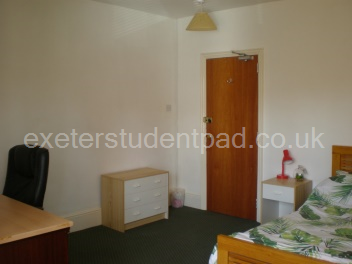 Room 4 - Middle Floor - Front of House