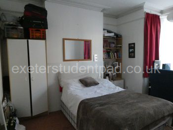 Room 1 - Ground floor - Front of House