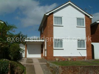 Front of House & Drive