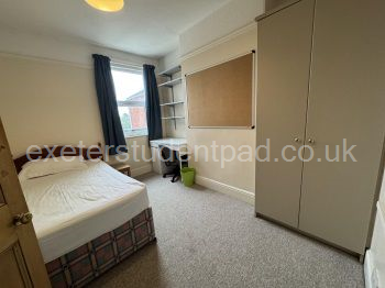 First Floor Middle Bedroom